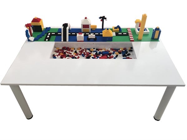 Havuzlu Lego Masası